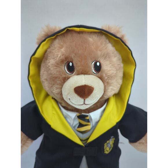 Build-A-Bear Workshop Wizarding World Harry Potter Hufflepuff Bear Cape Tie - Picture 3 of 10